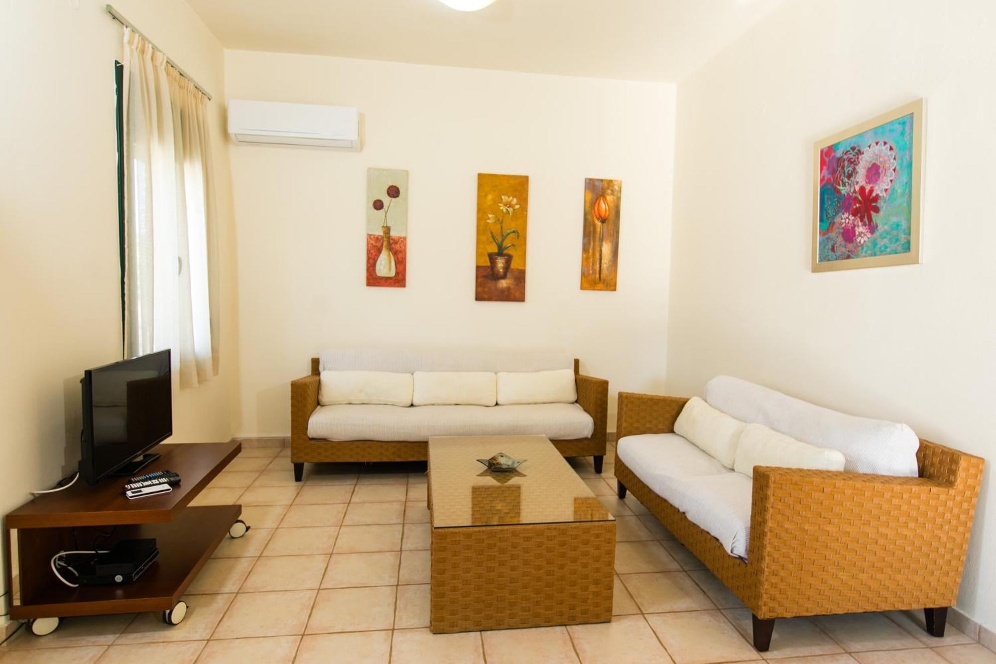 Villa Eleni Asprouliánoi المظهر الخارجي الصورة