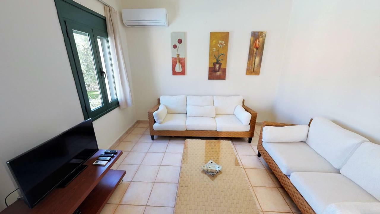 Villa Eleni Asprouliánoi المظهر الخارجي الصورة