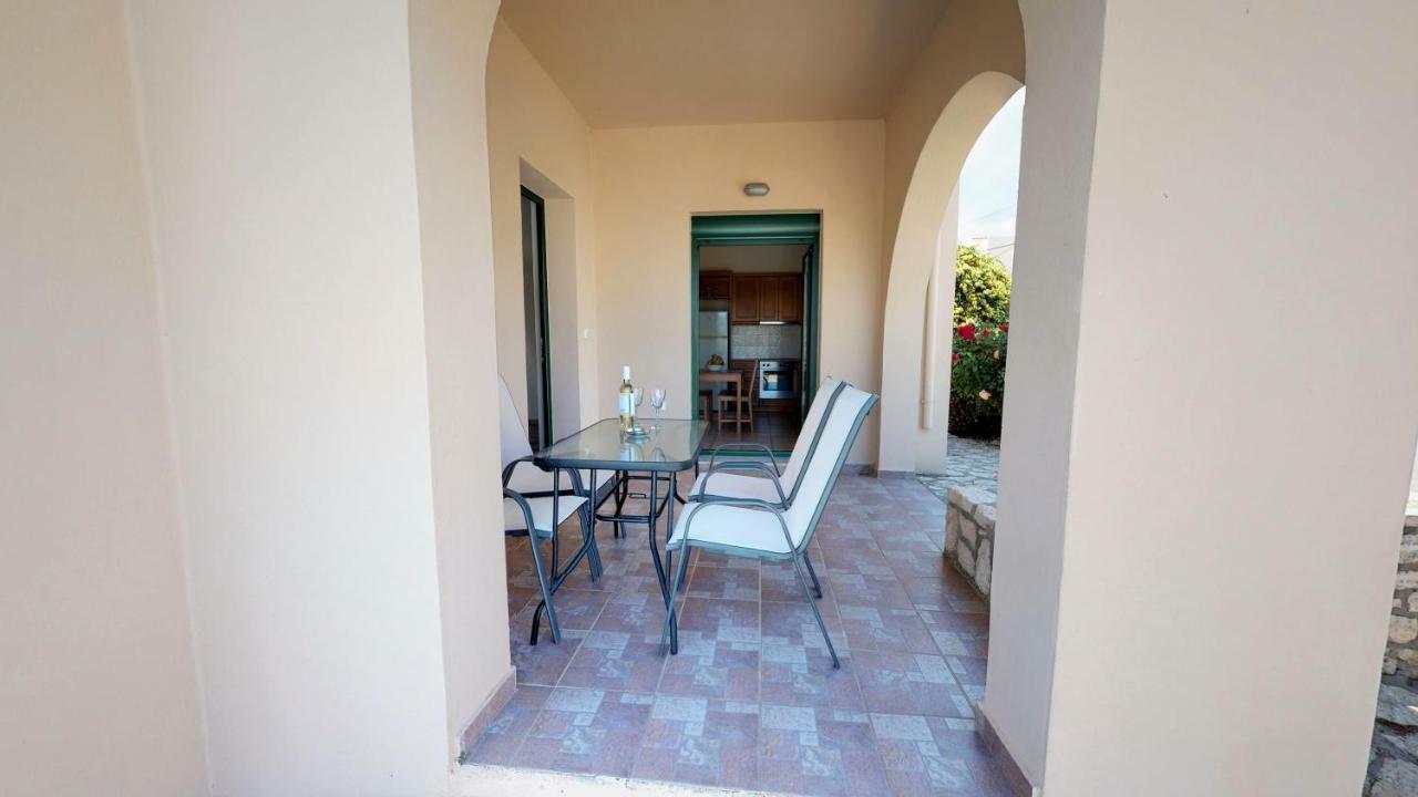Villa Eleni Asprouliánoi المظهر الخارجي الصورة