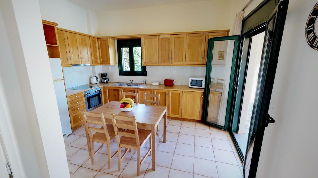 Villa Eleni Asprouliánoi المظهر الخارجي الصورة
