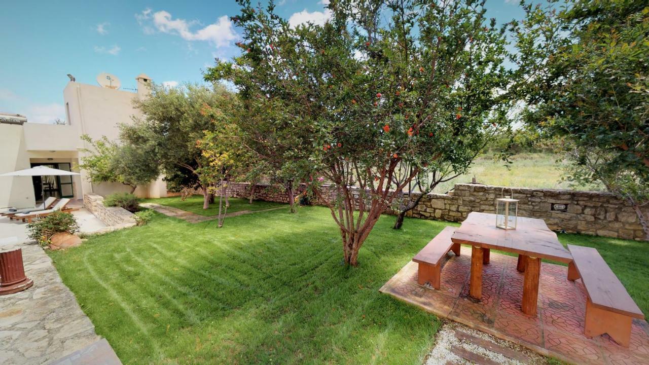Villa Eleni Asprouliánoi المظهر الخارجي الصورة